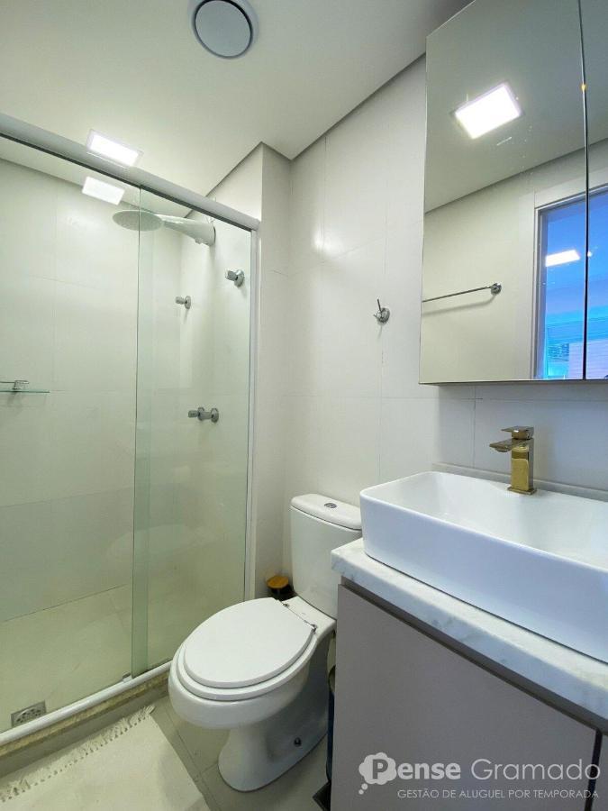 Apartamento 2 Suites - 650M Da Rua Coberta Gramado Exterior photo